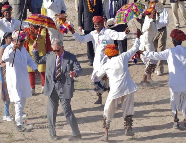رقص با روستاییان در ایالت راجستان (۲۰۱۰)