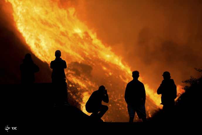 آتش سوزی در یوربا لیندا، کالیفرنیا