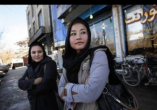 http://aftabnews.ir/images/docs/000182/n00182491-r-b-000.jpg