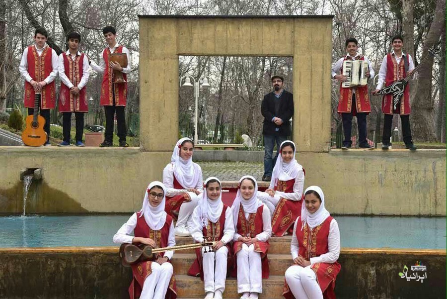 اولین روز بخش رقابتی جشنواره نوای خرم /گزارش تصویری