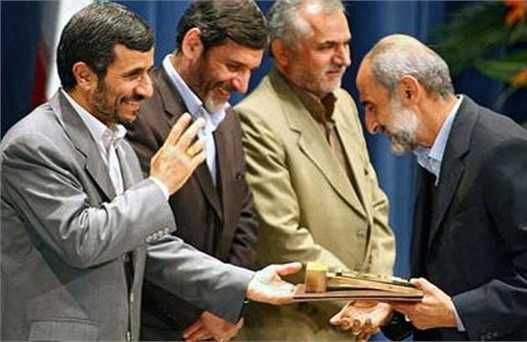 ‌امضای 4 مدیر احمدی‌نژاد پای معاملات میلیاردر‌نفتی/کیهان چه‌چیزی را انکار می‌کند؟