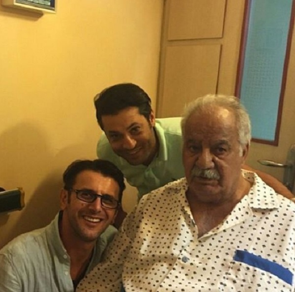حضور امین حیایی در کنار ناصر ملک‌مطیعی در بیمارستان+تصویر