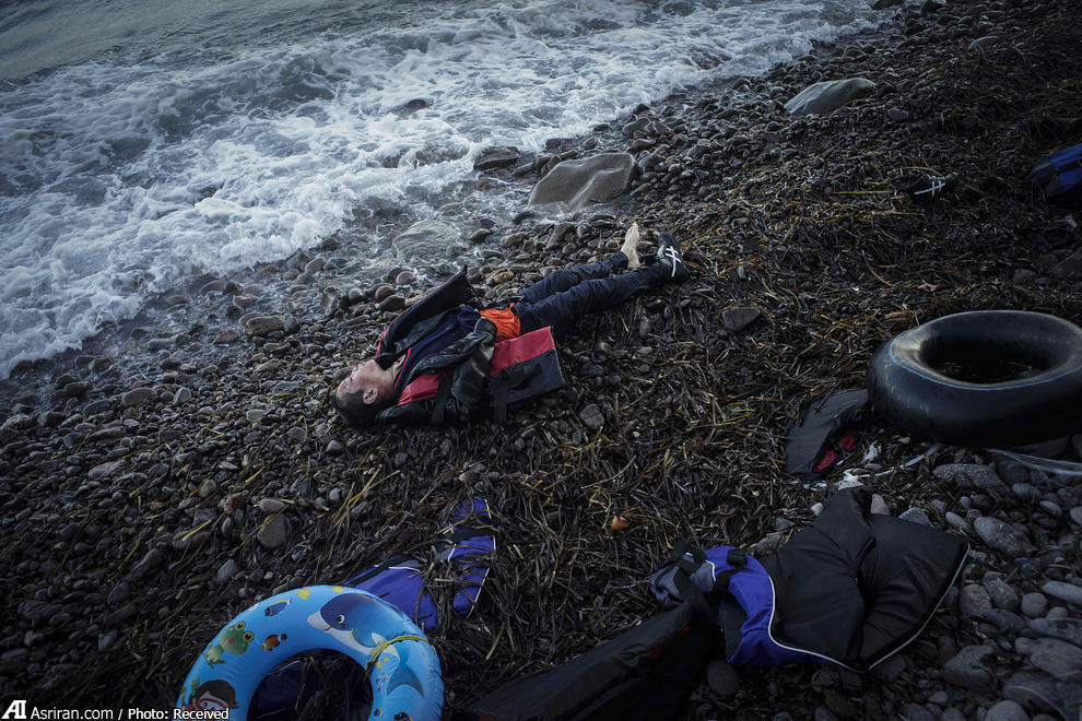 جسدکودک پناهجو در ساحل یونان /عکس