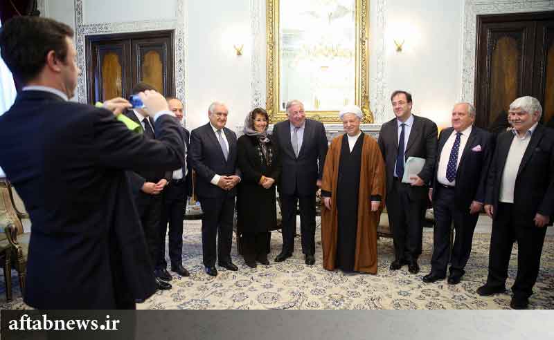 دیدار رئیس مجلس سنای فرانسه با آیت‌الله هاشمی/لارشه: هاشمی، حکیم مسائل بین‌المللی است+تصاویر