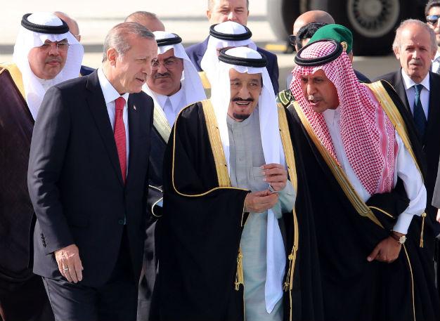 اردوغان شخصا به استقبال پادشاه عربستان رفت +عکس