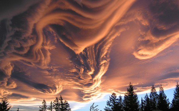 ابر خشن بر فراز آسمان نیوزلند +عکس