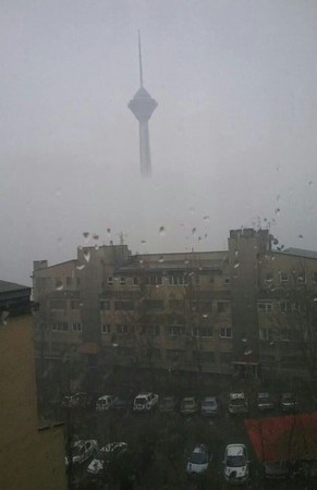 تهران در مه غلیظ فرو رفت +عکس