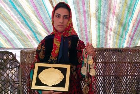 این دختر عشایری، قهرمان کیک‌بوکسینگ ایران است+تصویر