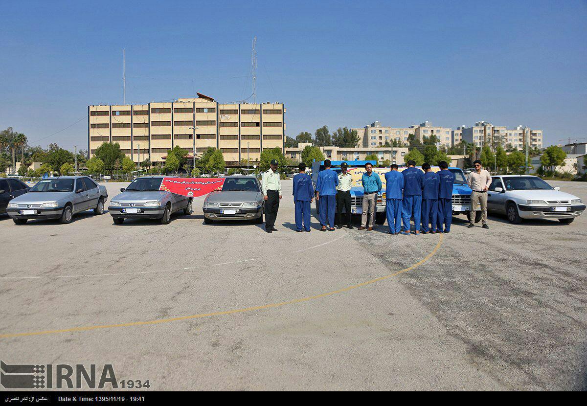 دستگیری سارقان 23 دستگاه خودرو در بندر عباس