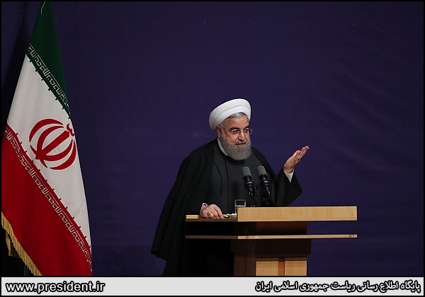 روحانی: نباید در زندگی مردم تفتیش کرد/ وکیل باید هم‌وزن قاضی استقلال داشته باشد