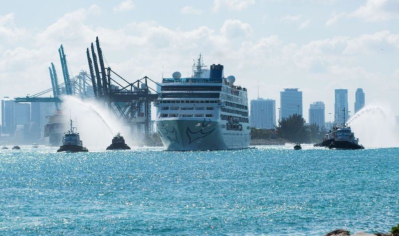 حرکت تاریخی کشتی آمریکایی به سوی کوبا