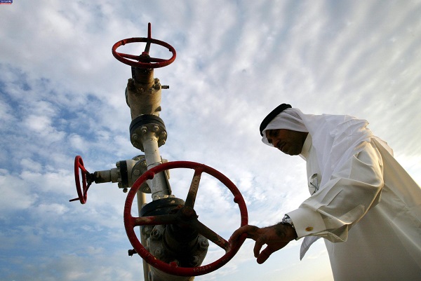ناکامی ترفند عربستان علیه ایران؛ قیمت نفت خام از مرز 51 دلار گذشت