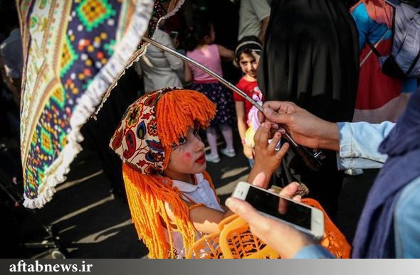 تصاویر/ راهپيمايي عروسك ها/ به مناسبت افتتاحيه جشنواره تئاتر عروسكي