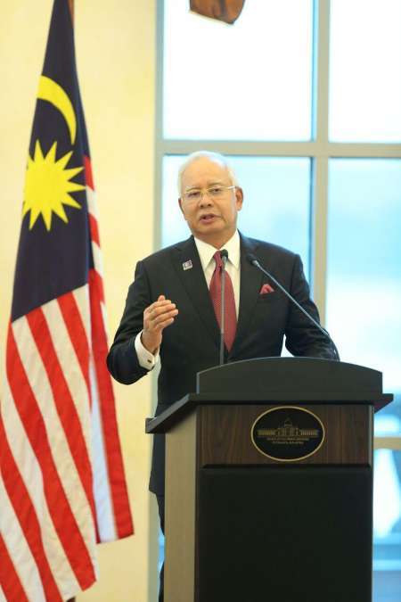 توضیحات نخست وزیر مالزی درباره صادرات روغن پالم به ایران