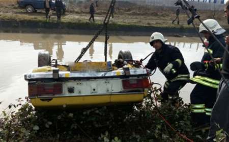 مرگ راننده تاکسی به علت سقوط در کانال آب+عکس