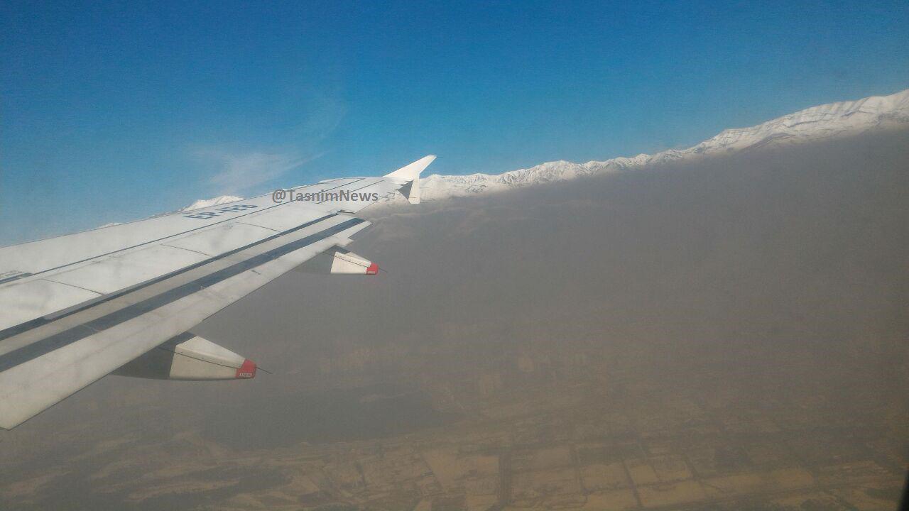 عکس/ آلودگی هوای تهران از پنجره هواپیما