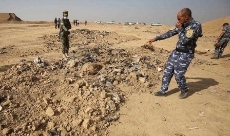 کشف گور‌جمعی ۷۰۰ داعشی در موصل+عکس
