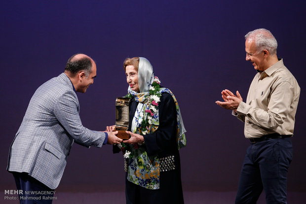 برنامه غافلگیرکننده خانواده عقیلی برای تجلیل از استاد پیانونوازی