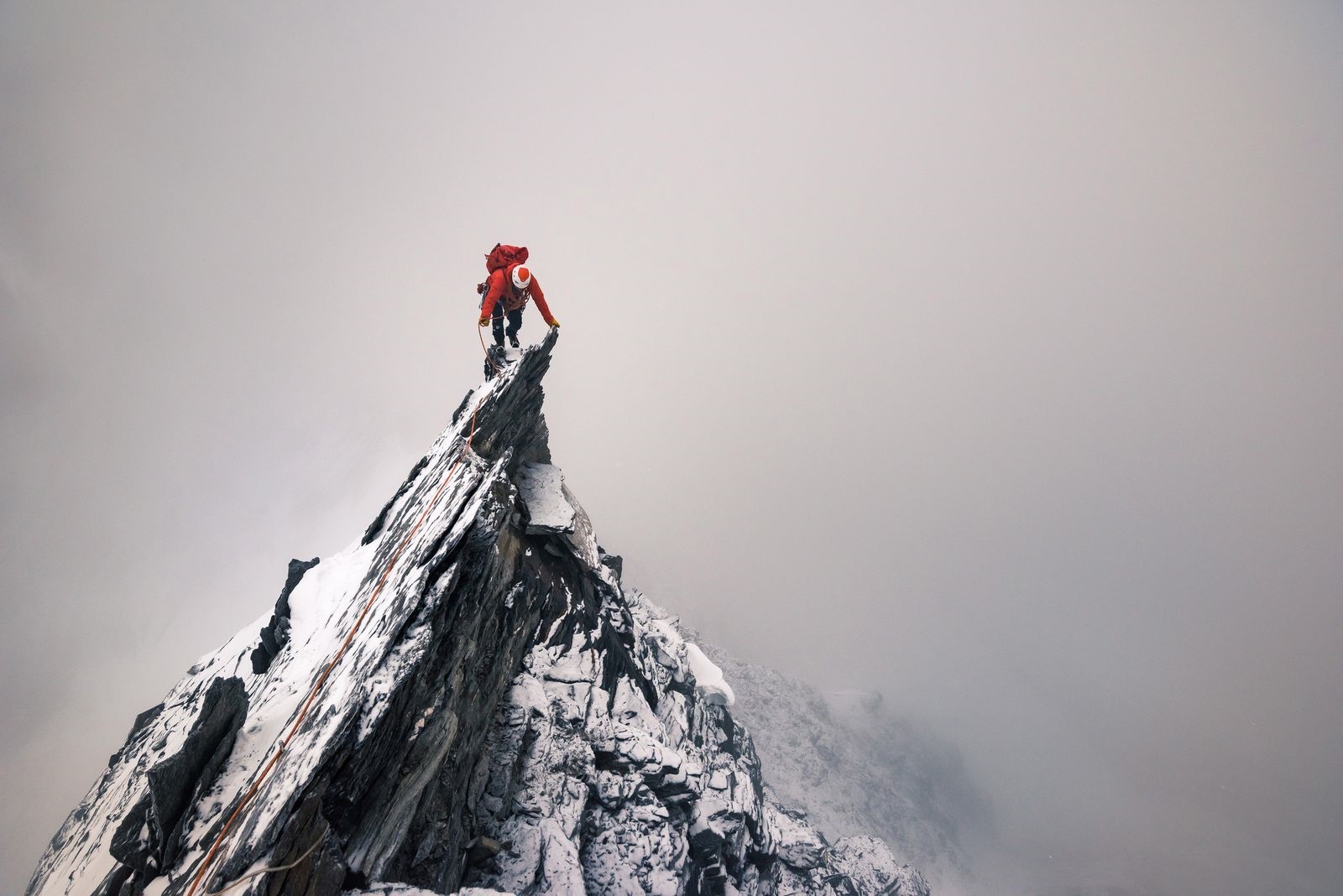 عکس/ صعود به قله ناهموار در عکس روز نشنال جئوگرافیک