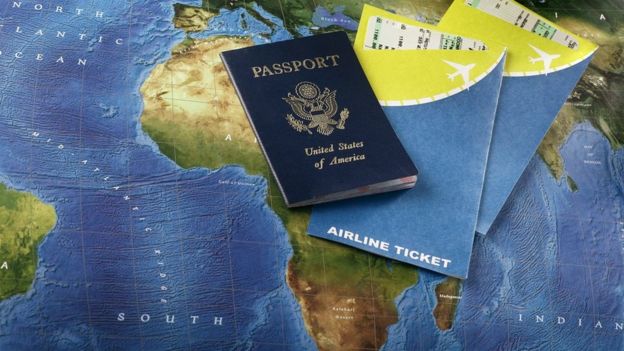 ۱۳ نکته درباره گذرنامه: رئیس کدام کشور گذرنامه ندارد؟+عکس