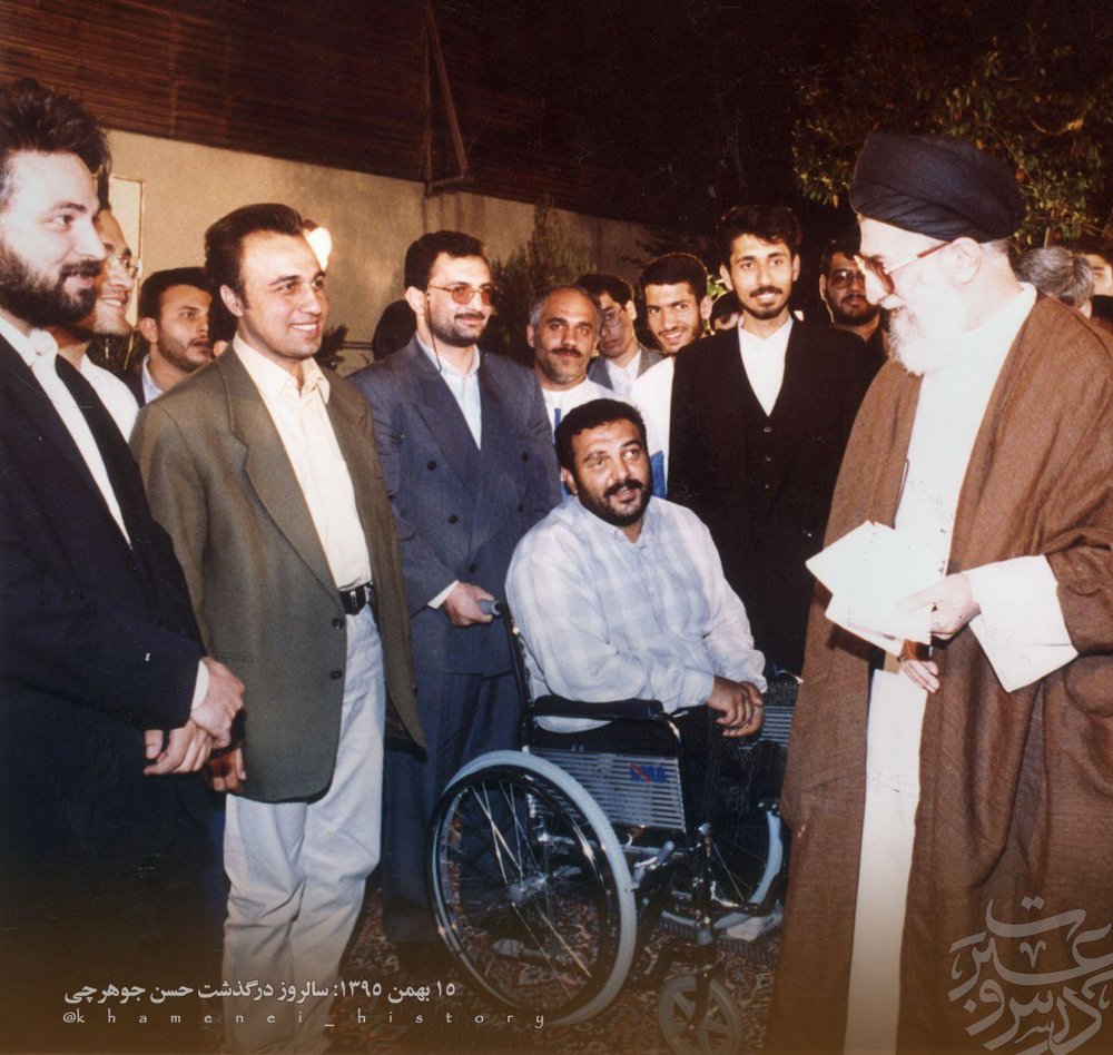 عکس قدیمی از رامبد جوان، رضا عطاران و حسن جوهرچی در کنار رهبرانقلاب