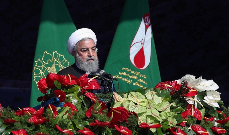 روحانی: حضور مردم در راهپیمایی 22 بهمن توطئه یکساله دشمن را نقش بر آب کرد