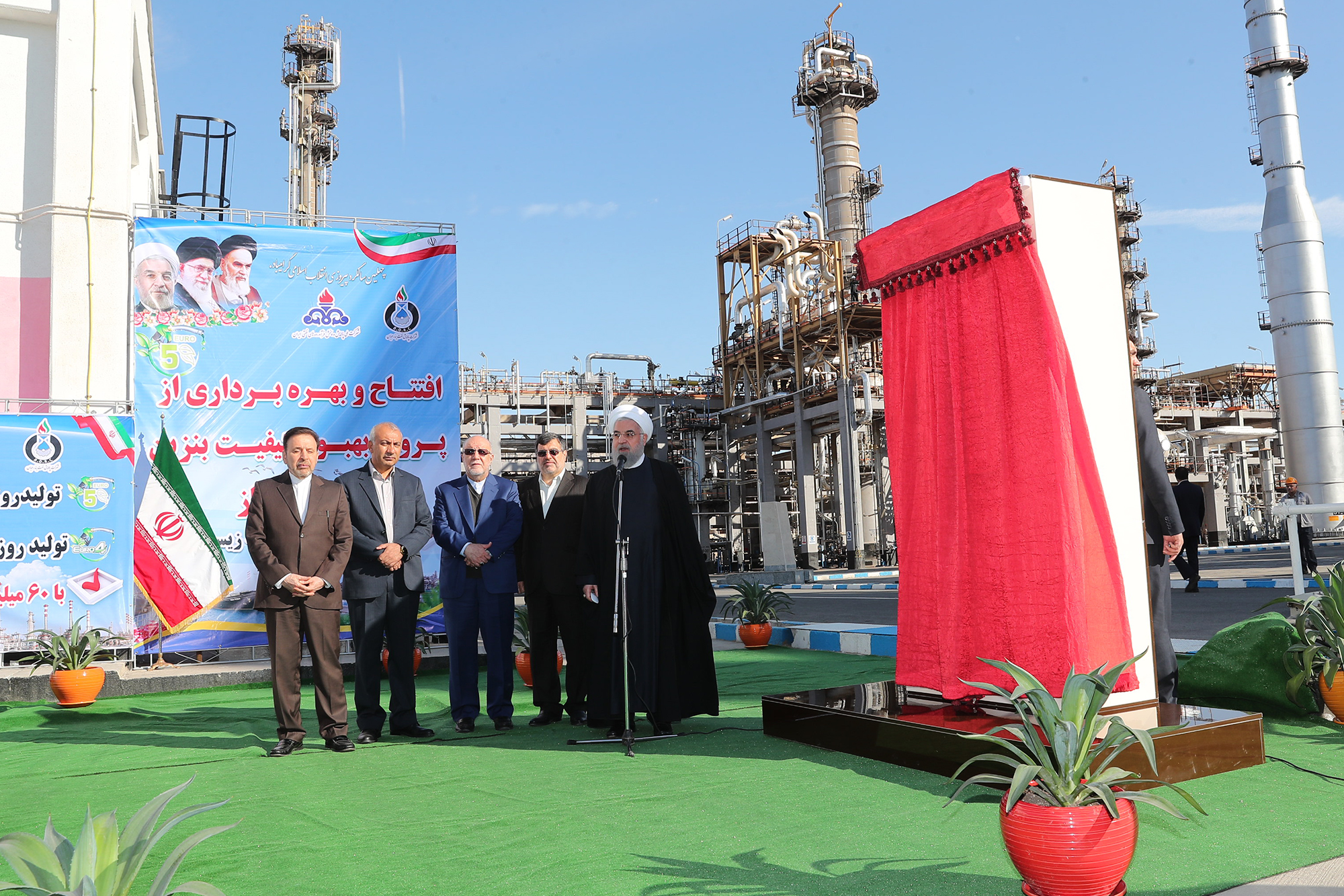بهره برداری از فاز سوم پالایشگاه میعانات گازی ستاره خلیج فارس آغاز شد