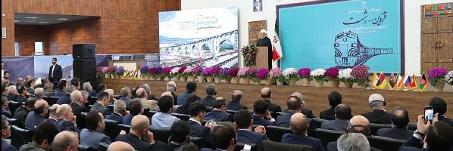 روحانی: راه‌آهن ایران تا چین متصل شده| کریدور ریلی جنوب-شمال زنجیره‌ای از روابط تجاری از شرق تا اروپا ایجاد می‌کند| بزودی راه‌آهن ایران و عراق متصل می‌شود