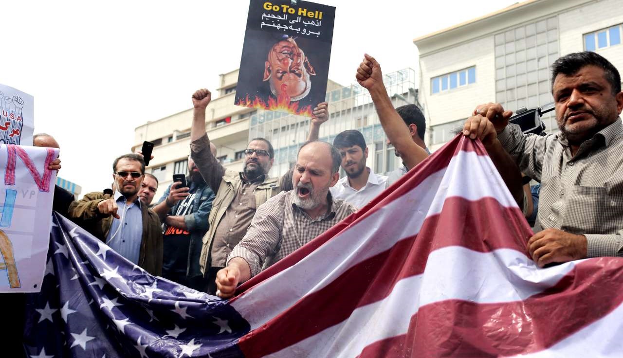 تبعات نظامی خروج آمریکا از توافق هسته‎ای/المانیتور: آمریکایی‎ها نگران انتقام‌گیری ایران هستند!