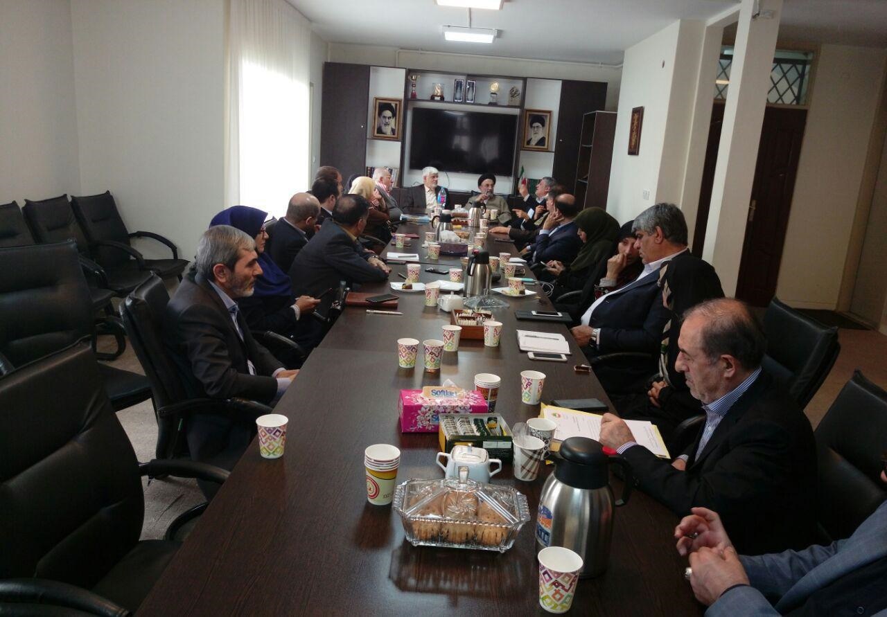 عکس/ عارف و محسن هاشمی در جلسه حساس اصلاح‌طلبان درباره شهردار تهران