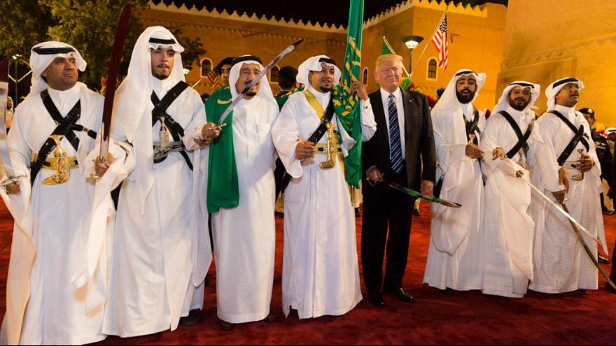 رویترز: دونالد ترامپ به دنبال ایجاد «ناتو عربی» برای مقابله با ایران است