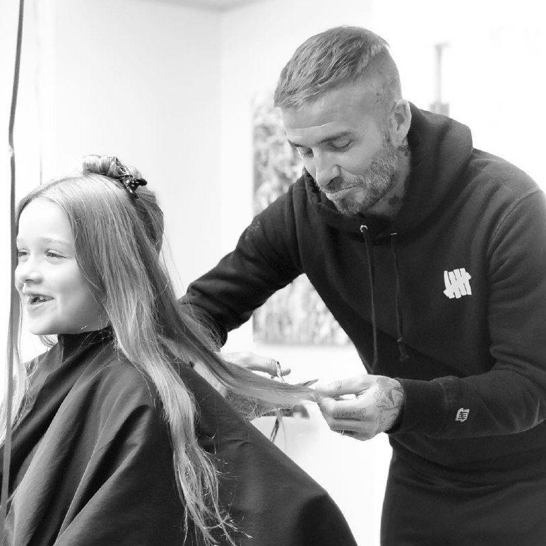 تصویری از دیوید بکام در حال کوتاه کردن موهای دخترش!