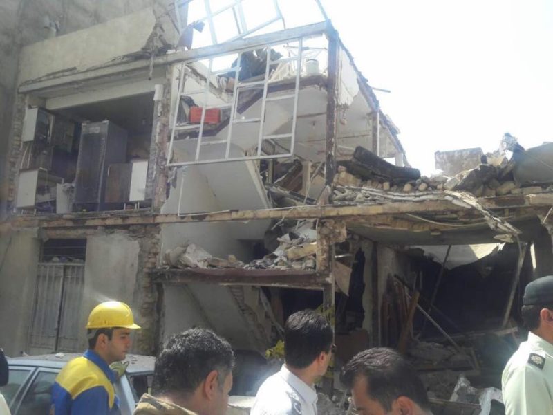 انفجار لوله گاز در تهرانپارس/ یک کشته و 5 مصدوم+عکس