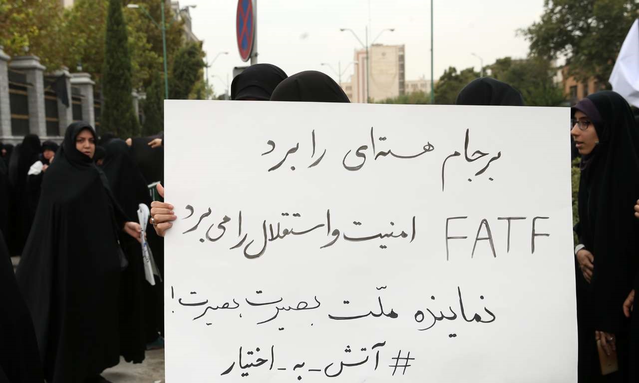 واکنش عباس عبدی به جنجال تصویب FATF؛ رفراندوم بگذاریم و خلاص شویم!