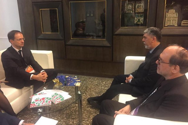 در دیدار صالحی با وزیر فرهنگ روسیه چه گذشت؟+عکس