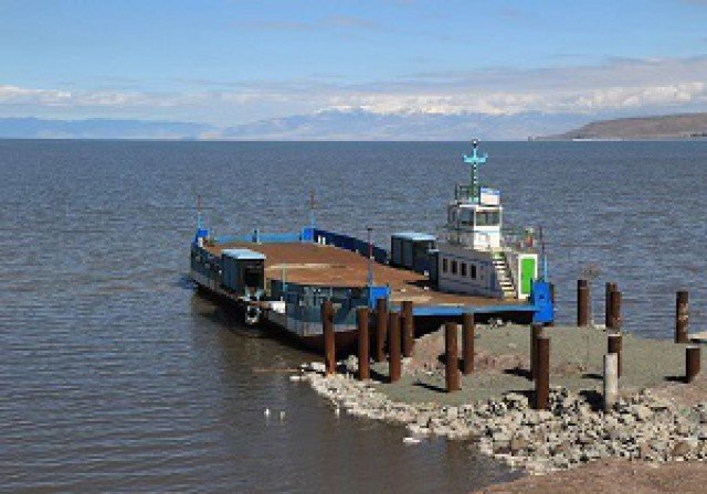 حال دریاچه ارومیه بهتر شده است؟+عکس