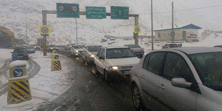 برف و باران در جاده‌های چهار استان/ کندوان فردا یک‌طرفه می‌شود