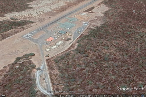 حمله الشباب به پایگاه هوایی آمریکادر کنیا+عکس حمله الشباب به پایگاه هوایی آمریکادر کنیا+عکس