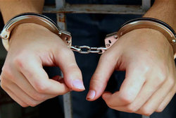 بازداشت چند نفر به اتهام فساد دارویی