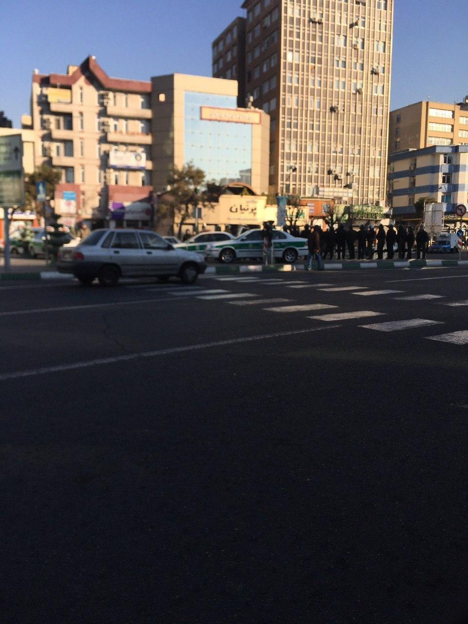 حضور پلیس ضدشورش در خیابان‌های تهران+عکس