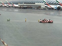 لغو پروازهای فرودگاه دوبی در پی بارندگی سنگین