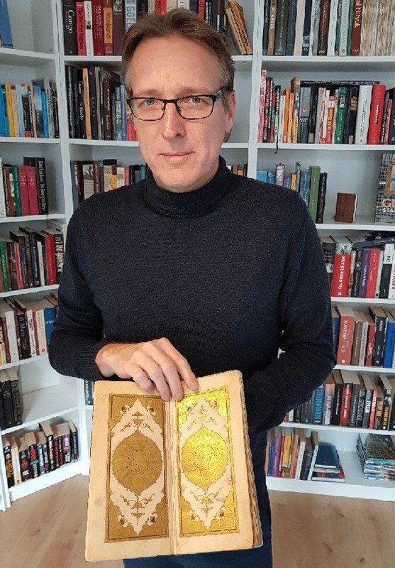 دیوان حافظ یک میلیون یورویی به ایران برمیگردد؟ / عکس دیوان حافظ یک میلیون یورویی به ایران برمیگردد؟ / عکس