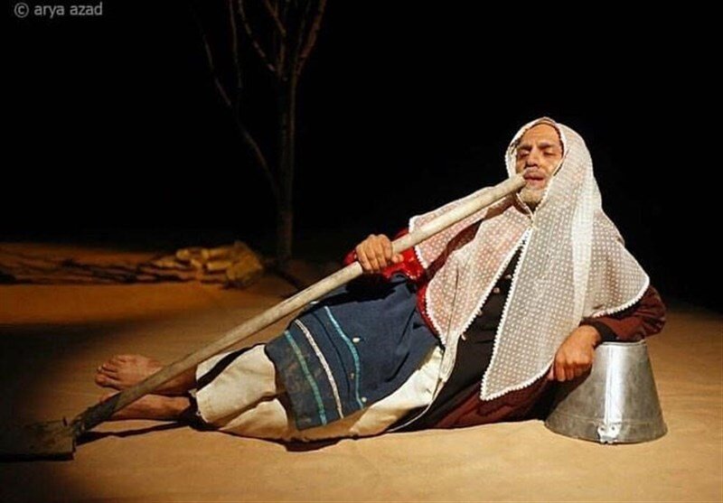 نوید محمدزاده تهیه کننده شد