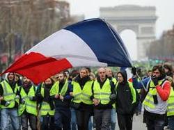 معترضان فرانسوی دوباره به خیابان‌ها آمدند