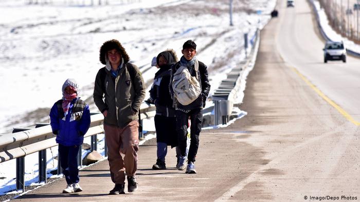 کشف اجساد یخزده ۱۳ پناهجو در مرز ایران و ترکیه کشف اجساد یخزده ۱۳ پناهجو در مرز ایران و ترکیه