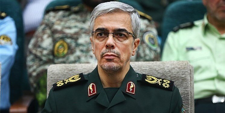 وزیر دفاع: در بازسازی بالگردها هیچ مانعی در کشور نداریم/ سرلشکر باقری: هژمونی قدرت آمریکا فاقد نقش تعیینکننده در عرصه تحولات شده است وزیر دفاع: در بازسازی بالگردها هیچ مانعی در کشور نداریم/ سرلشکر باقری: هژمونی قدرت آمریکا فاقد نقش تعیینکننده در عرصه تحولات شده است