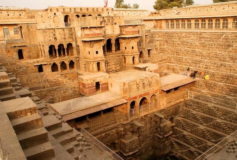 چاه های اسرارآمیزی که رفتن به اعماق آن ها کار هرکسی نیست! +تصاویر چاه های اسرارآمیزی که رفتن به اعماق آن ها کار هرکسی نیست! +تصاویر