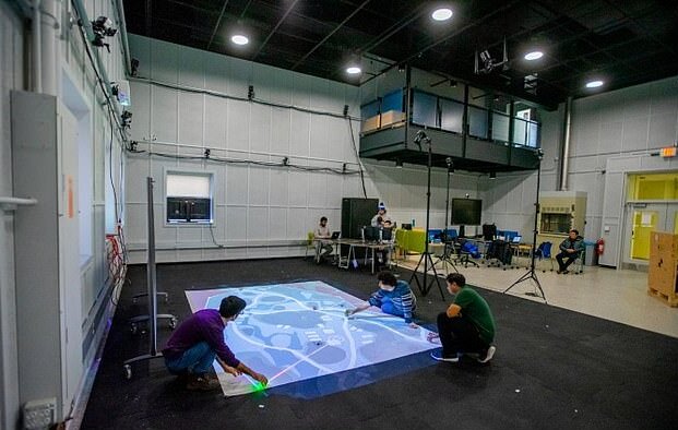 دانشمندان به دنبال کنترل همزمان ۲۵۰ پهپاد هستند دانشمندان به دنبال کنترل همزمان ۲۵۰ پهپاد هستند