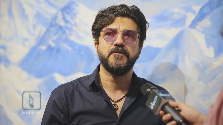 کنسرت زنده خواننده لس‌آنجلسی در تهران ناتمام ماند/ «سامان» دستگیر شد