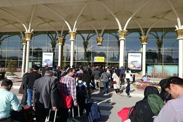 تاخیر پرواز مشهد - تهران بخاطر نقص فنی/ پرداخت خسارت به مسافران